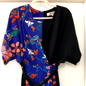 Diane Von Furstenberg Gorgeous mixed print jumpsuit size 6